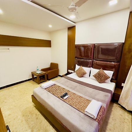 Sheraton Grande At Puratchi Thalaivar Dr Mgr Central Railway Station Chennai Exterior foto